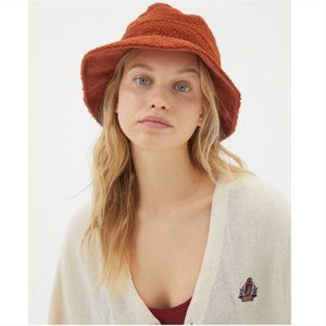 NEW Urban Outfitters Microfiber Faux-Suede Bucket Hat w/ Sherpa Lining - Rust